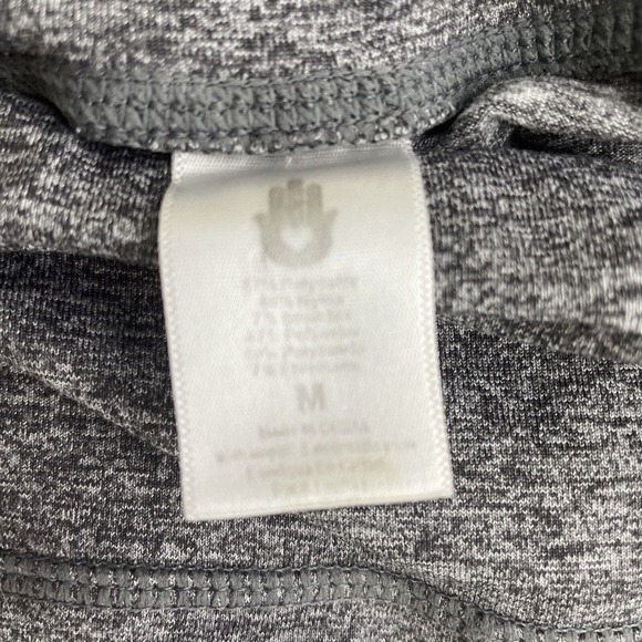 Spiritual Gangster Heather Gray Cropped Leggings - Picture 6 of 6